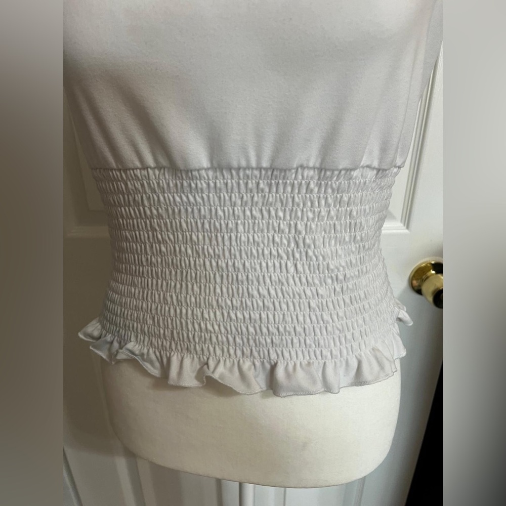 💙White tank Top - Picture 4 of 11